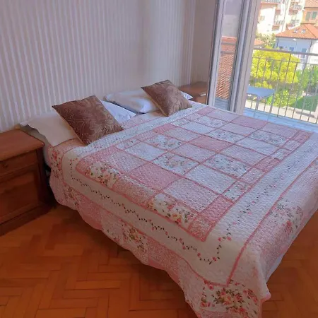 Cozy With Queen Bed 温馨双人大房间 Appartement Mestre